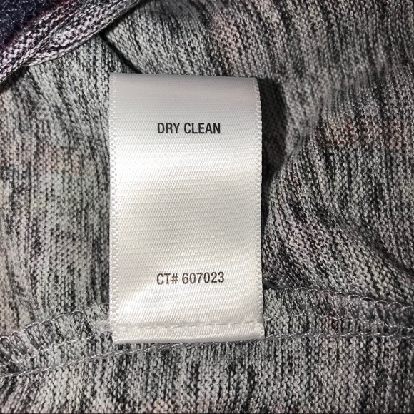 Roz & Ali Plaid Ruffle Sleeve Dress - Navy and Red - Picture 9 of 11